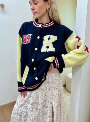 Shop Online Cardigan college in maglia blu e giallo pastello Kontatto