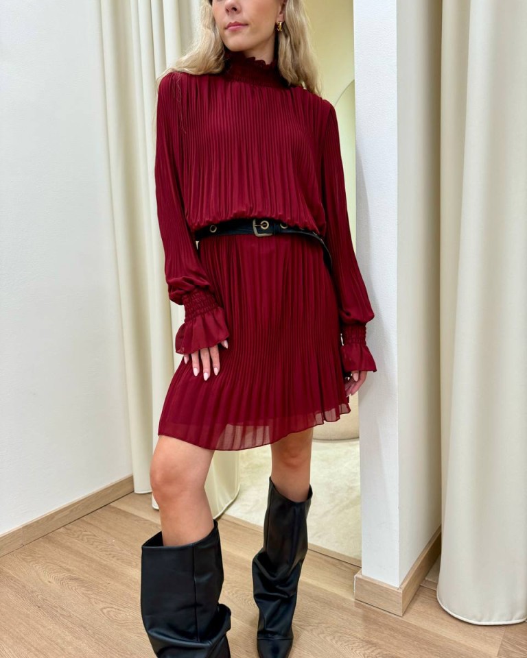 Vestito plisse marsala con cintura Kontatto Shop Online Vestito plisse marsala con cintura Kontatto