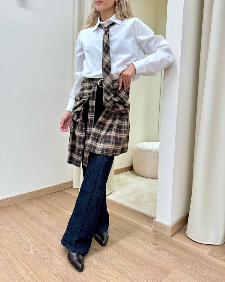 Camicia bianca ricamo "silence is better" Kontatto Shop Online Camicia bianca ricamo "silence is better" Kontatto