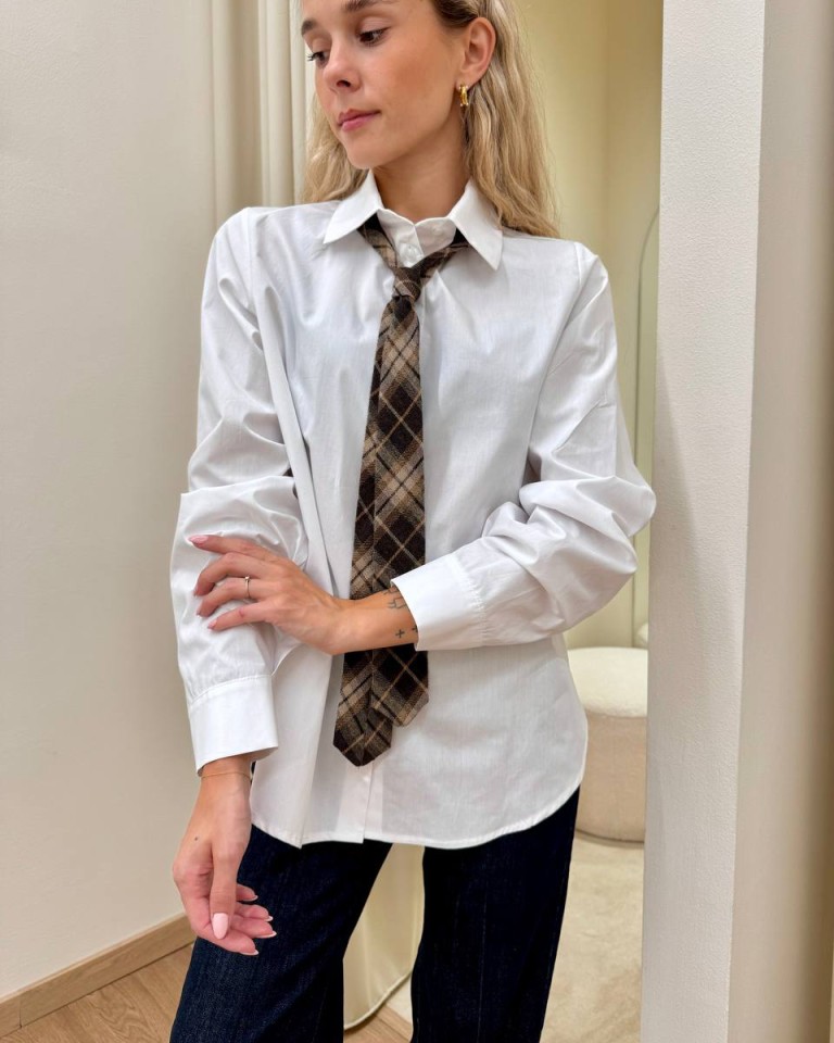 Camicia bianca ricamo "silence is better" Kontatto Shop Online Camicia bianca ricamo "silence is better" Kontatto