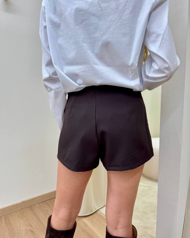 Shorts inserto pizzo asimmetrico moro HaveOne Shop Online Shorts inserto pizzo asimmetrico moro HaveOne