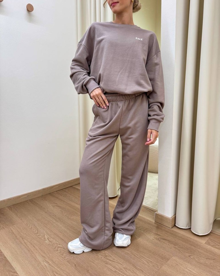 Pantalone tuta SMX palazzo tortora Susy Mix Shop Online Pantalone tuta SMX palazzo tortora Susy Mix