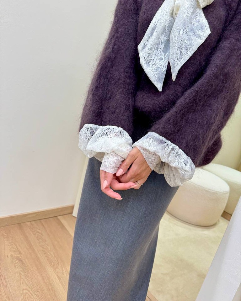 Maglione melanzana inserti pizzo panna Souvenir Shop Online Maglione melanzana inserti pizzo panna Souvenir
