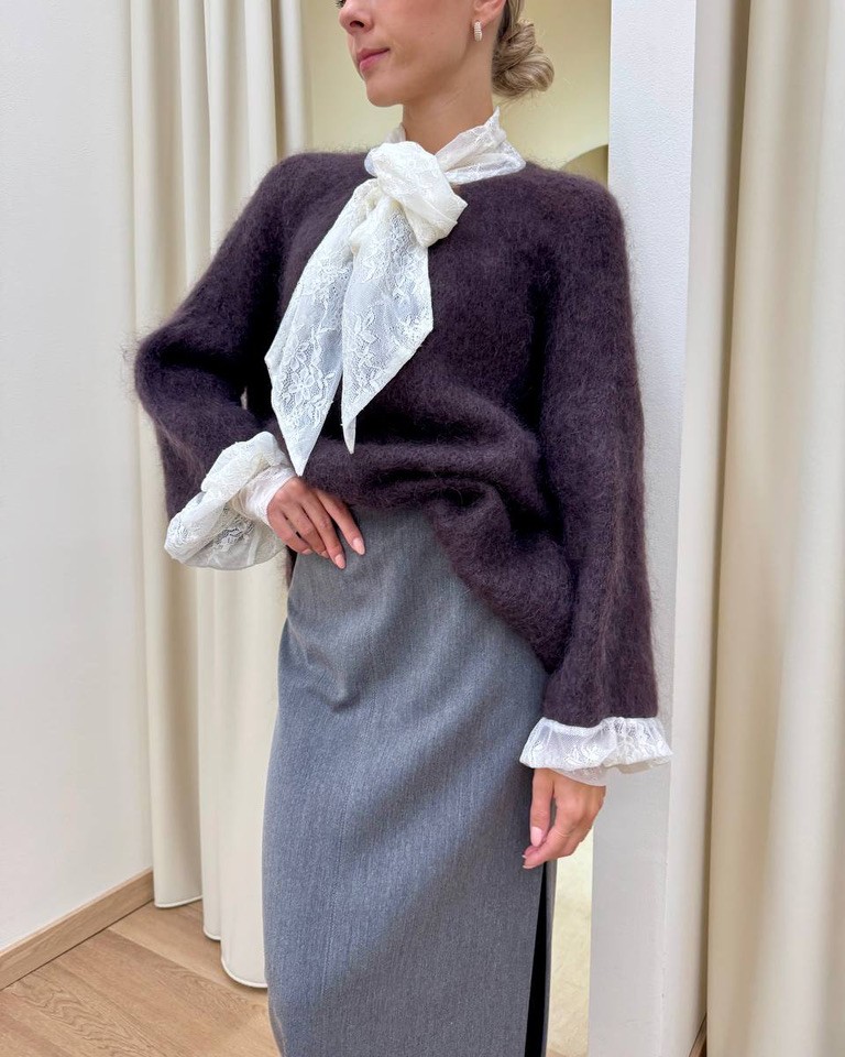 Maglione melanzana inserti pizzo panna Souvenir Shop Online Maglione melanzana inserti pizzo panna Souvenir