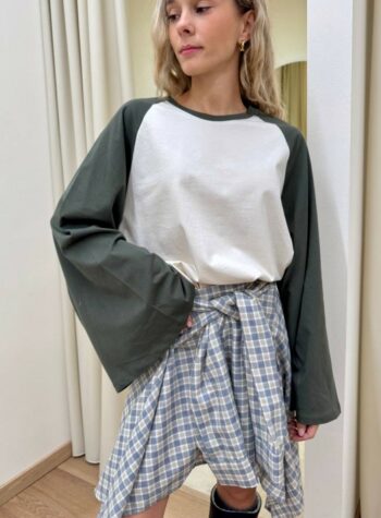 Shop Online Maglia bicolore manica ampia burro e militare Vicolo