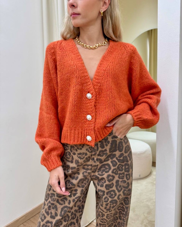 Cardigan con lana bottoni gioiello arancio HaveOne Shop Online Cardigan con lana bottoni gioiello arancio HaveOne