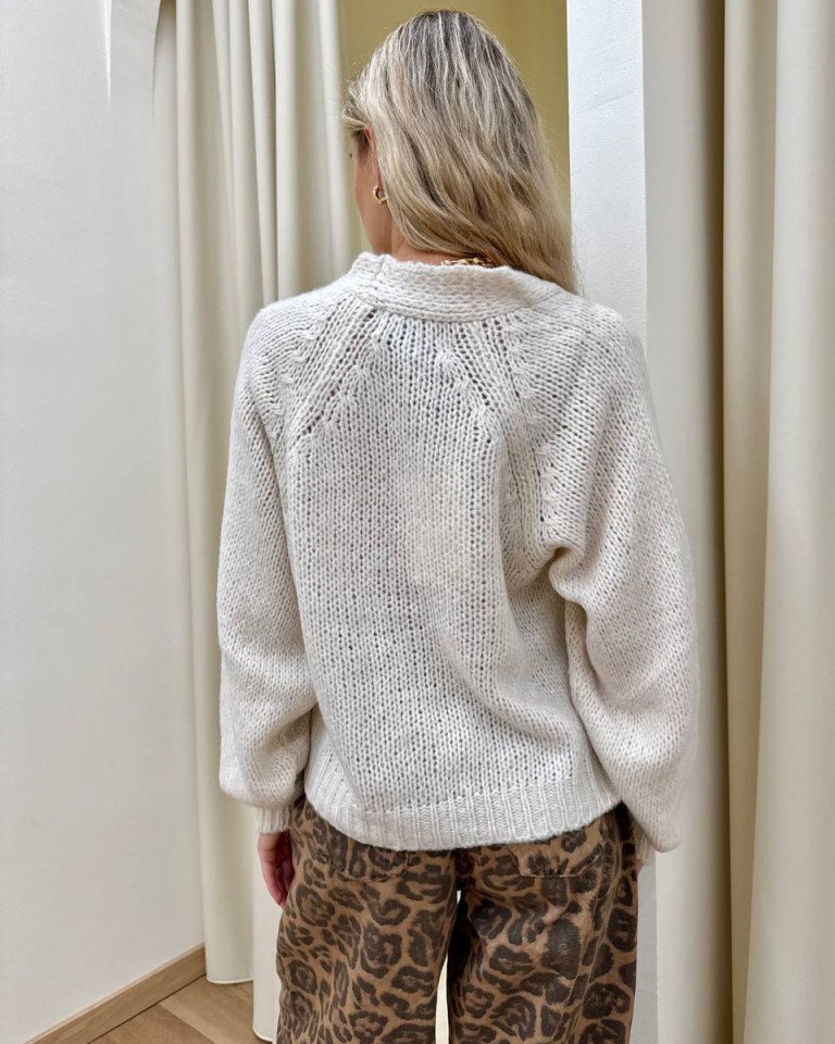 Cardigan con lana bottoni gioiello avorio HaveOne Shop Online Cardigan con lana bottoni gioiello avorio HaveOne
