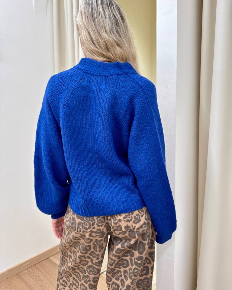 Cardigan con lana bottoni gioiello blu elettrico HaveOne Shop Online Cardigan con lana bottoni gioiello blu elettrico HaveOne