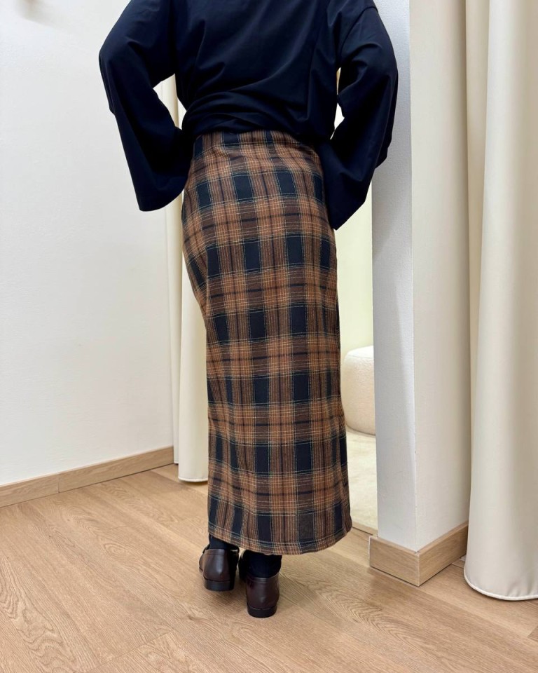 Gonna portafoglio check moro e nero Vicolo Shop Online Gonna portafoglio check moro e nero Vicolo