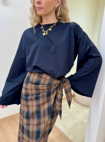 Shop Online Maglia maxi maniche svasate nera Vicolo