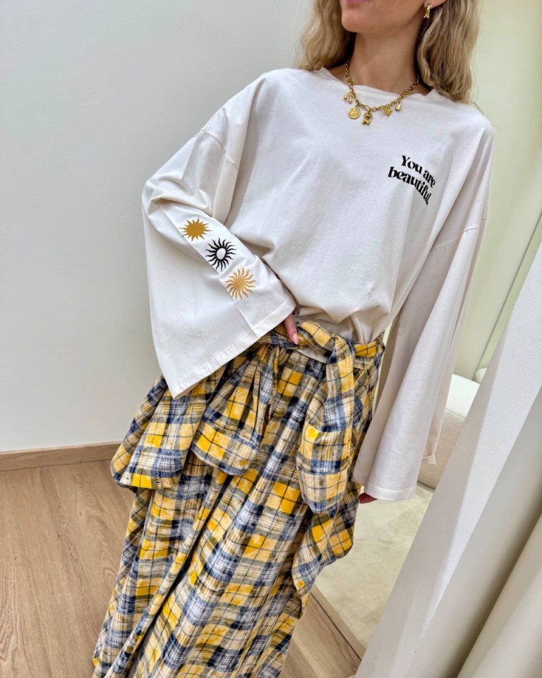 Maglia over burro stampa "you are beautiful" Vicolo Shop Online Maglia over burro stampa "you are beautiful" Vicolo