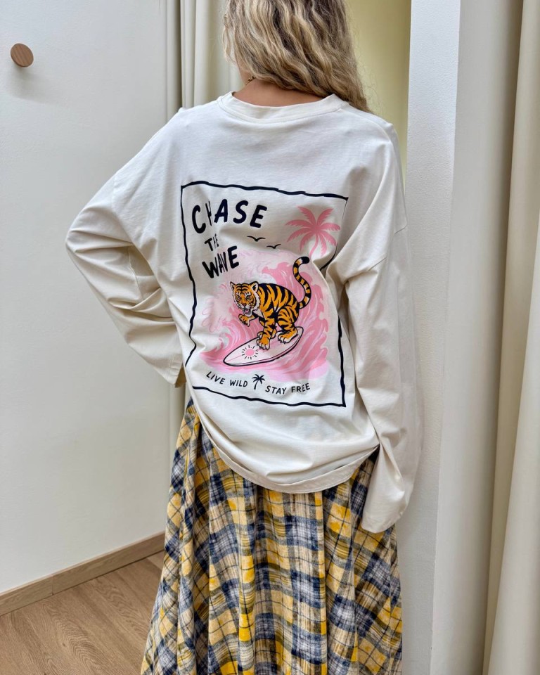 Maglia over burro stampa tigre "Chase the wave" Vicolo Shop Online Maglia over burro stampa tigre "Chase the wave" Vicolo