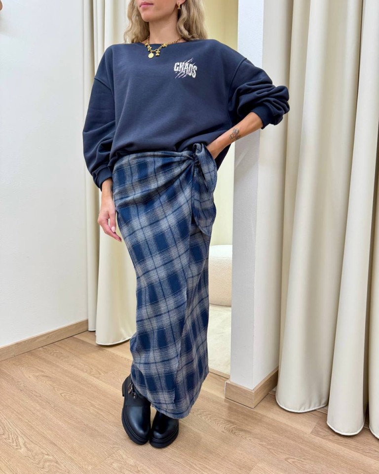 Gonna portafoglio check grigio e blu Vicolo Shop Online Gonna portafoglio check grigio e blu Vicolo