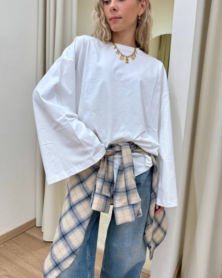 Maglia maxi maniche svasate bianca Vicolo Shop Online Maglia maxi maniche svasate bianca Vicolo