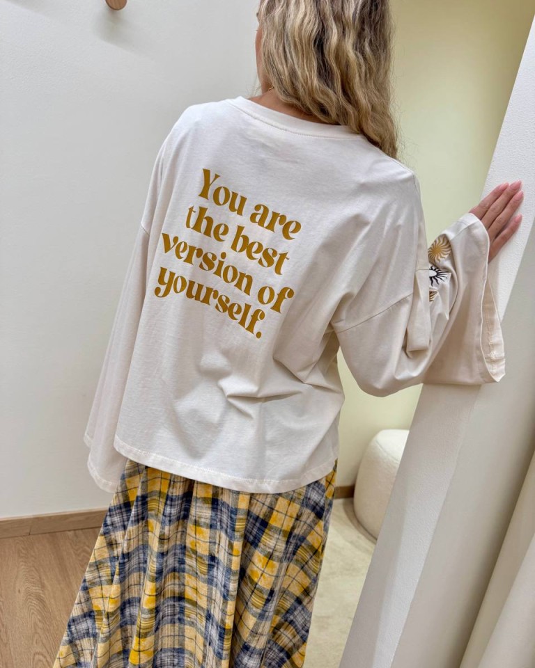 Maglia over burro stampa "you are beautiful" Vicolo Shop Online Maglia over burro stampa "you are beautiful" Vicolo