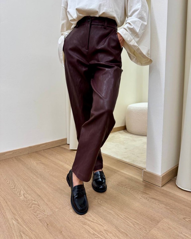 Pantalone sigaretta ecopelle martellata bordeaux Tensione In Shop Online Pantalone sigaretta ecopelle martellata bordeaux Tensione In
