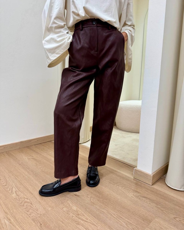 Pantalone sigaretta ecopelle martellata bordeaux Tensione In Shop Online Pantalone sigaretta ecopelle martellata bordeaux Tensione In