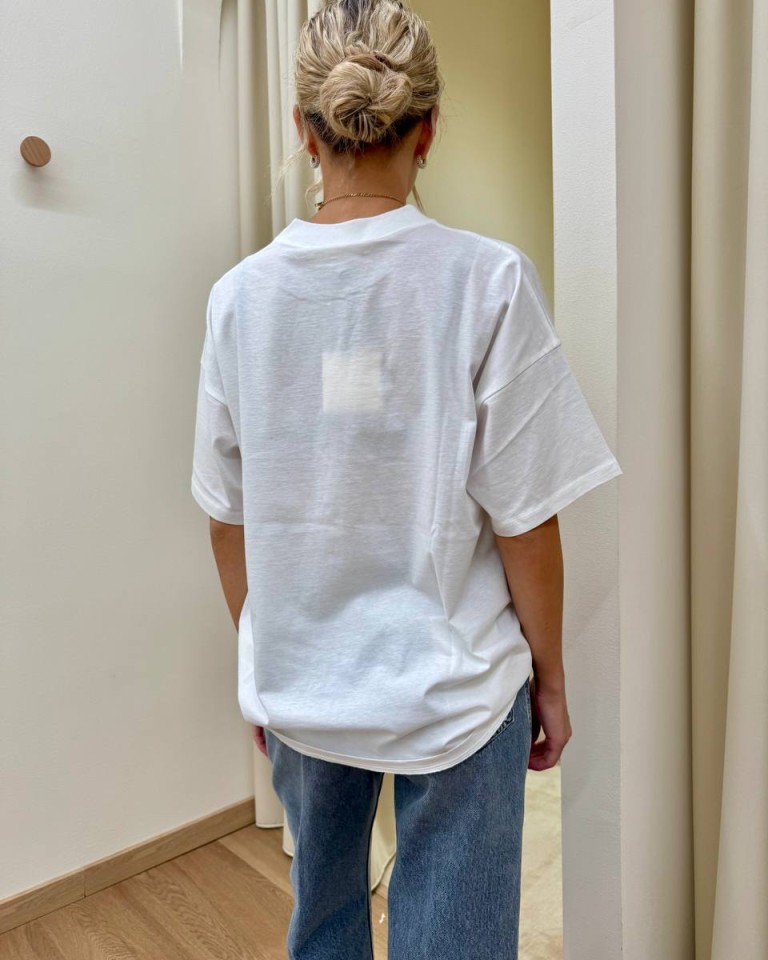 T-shirt oversize bianca stampa "Beverly Hills" Vicolo Shop Online T-shirt oversize bianca stampa "Beverly Hills" Vicolo