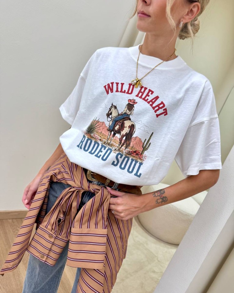 T-shirt oversize bianca stampa "Rodeo Soul" Vicolo Shop Online T-shirt oversize bianca stampa "Rodeo Soul" Vicolo