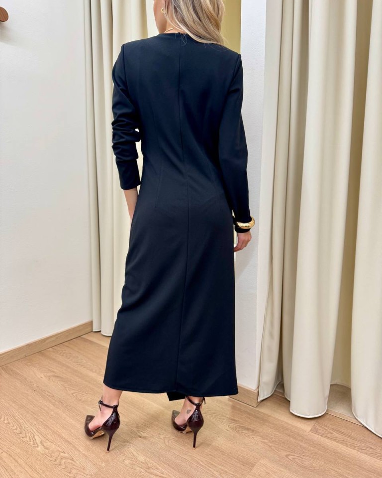Vestito lungo con drappeggio nero Tensione In Shop Online Vestito lungo con drappeggio nero Tensione In