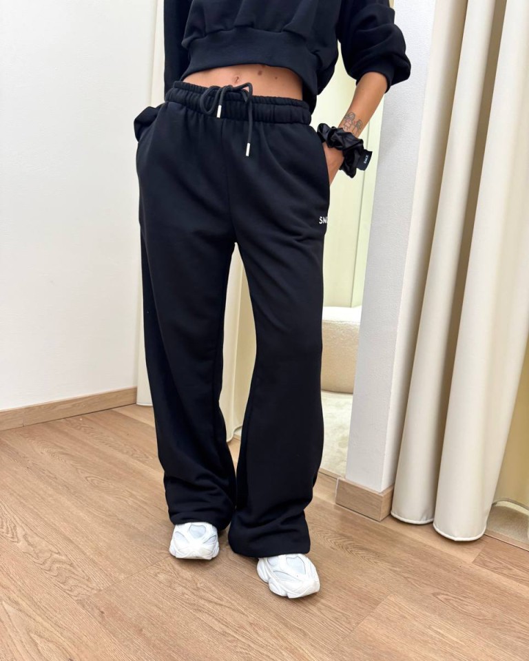 Pantalone tuta SMX palazzo nero Susy Mix Shop Online Pantalone tuta SMX palazzo nero Susy Mix