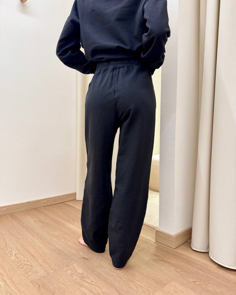 Completo felpa pantalone barrel nero Susy Mix Shop Online Completo felpa pantalone barrel nero Susy Mix
