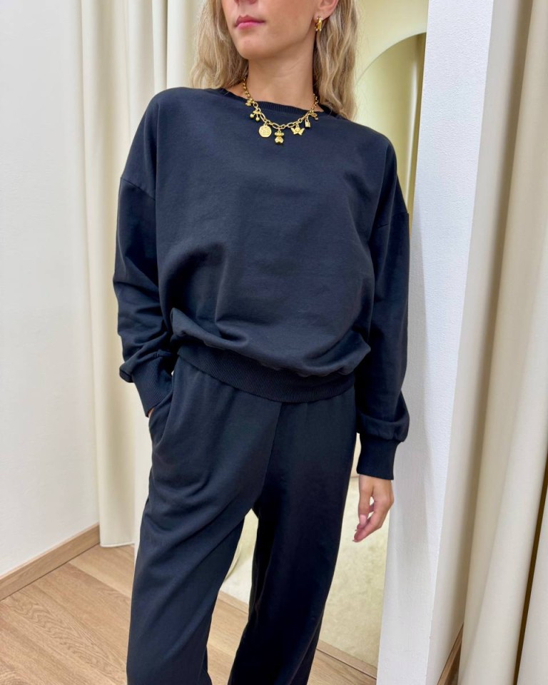 Completo felpa pantalone barrel nero Susy Mix Shop Online Completo felpa pantalone barrel nero Susy Mix