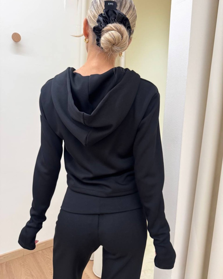 Felpa SMX crop zip e cappuccio nera Susy Mix Shop Online Felpa SMX crop zip e cappuccio nera Susy Mix