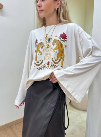 Shop Online Maglia over maniche ampie stampa tigre e scritta burro Vicolo
