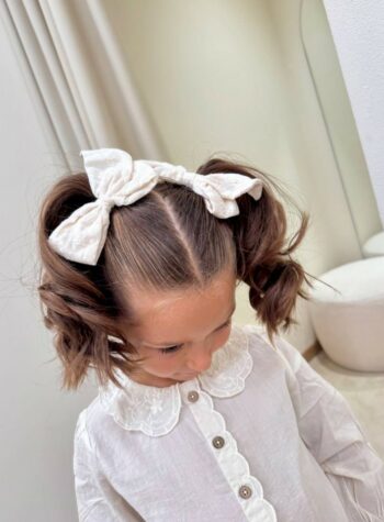 Shop Online Fermaglio fiocco pizzo san gallo burro Lil' Atelier