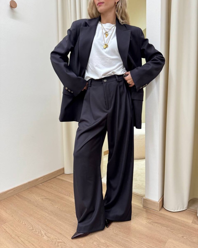 Pantalone palazzo con pinces moro HaveOne Shop Online Pantalone palazzo con pinces moro HaveOne