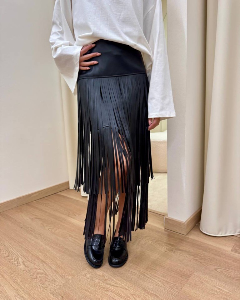 Gonna ecopelle con frange nera Tensione In Shop Online Gonna ecopelle con frange nera Tensione In