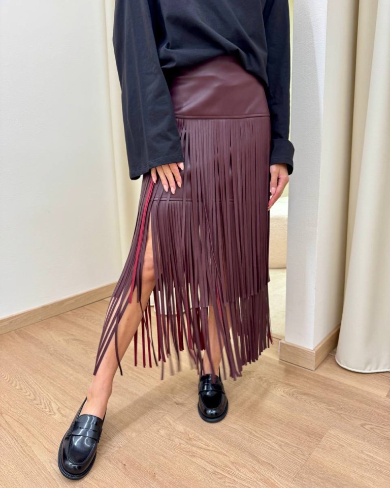 Gonna ecopelle con frange bordeaux Tensione In Shop Online Gonna ecopelle con frange bordeaux Tensione In