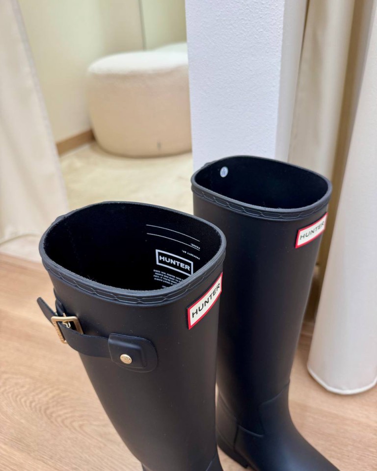 Stivale alto in gomma nero HUNTER Shop Online Stivale alto in gomma nero HUNTER