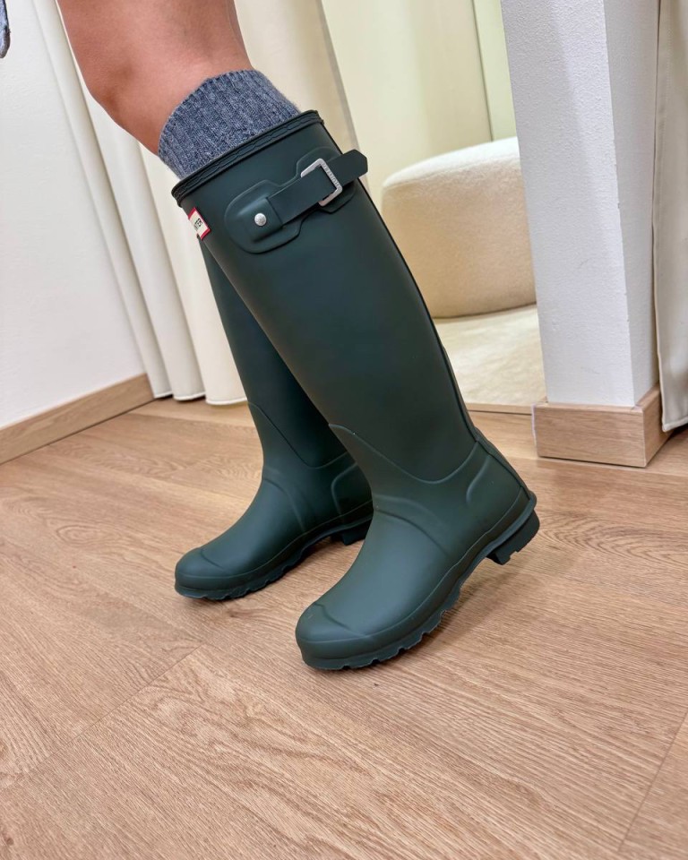 Stivale alto in gomma dark olive HUNTER Shop Online Stivale alto in gomma dark olive HUNTER
