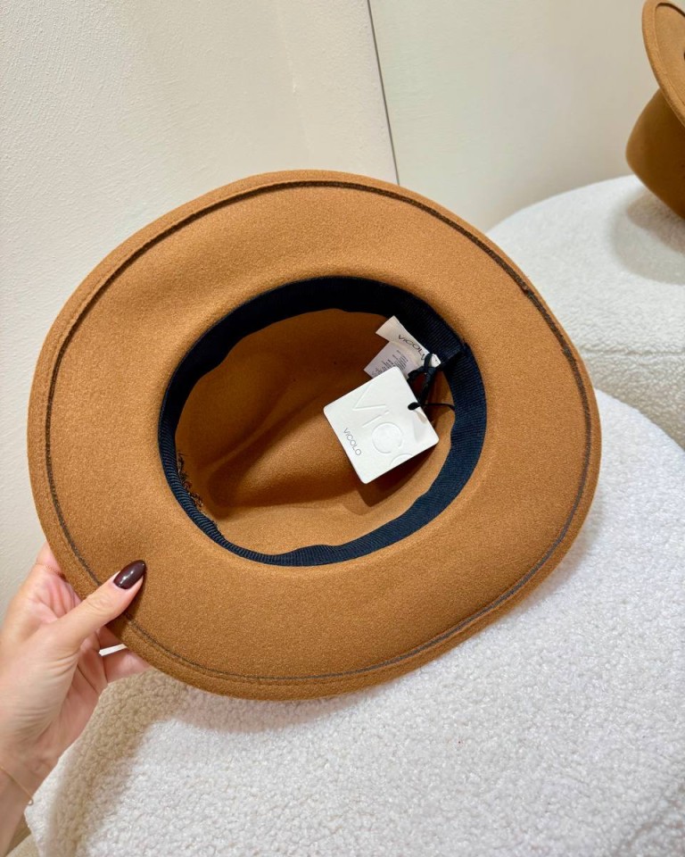 Cappello cowboy con ricamo cammello Vicolo Shop Online Cappello cowboy con ricamo cammello Vicolo