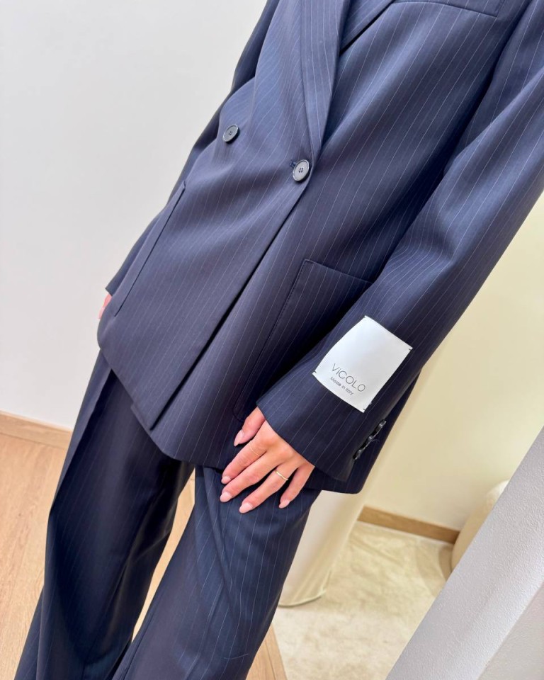 Giacca doppiopetto patch manica gessata blu Vicolo Shop Online Giacca doppiopetto patch manica gessata blu Vicolo