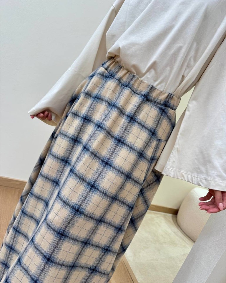 Gonna lunga check beige e blu Vicolo Shop Online Gonna lunga check beige e blu Vicolo