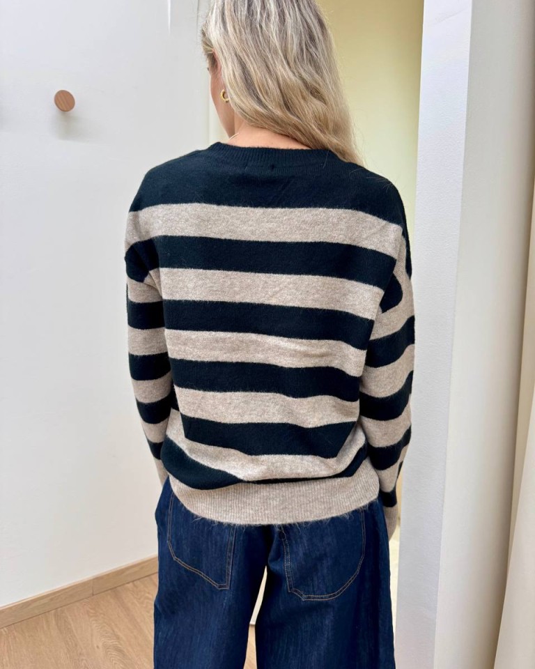 Maglione a righe nero e beige Susy Mix Shop Online Maglione a righe nero e beige Susy Mix