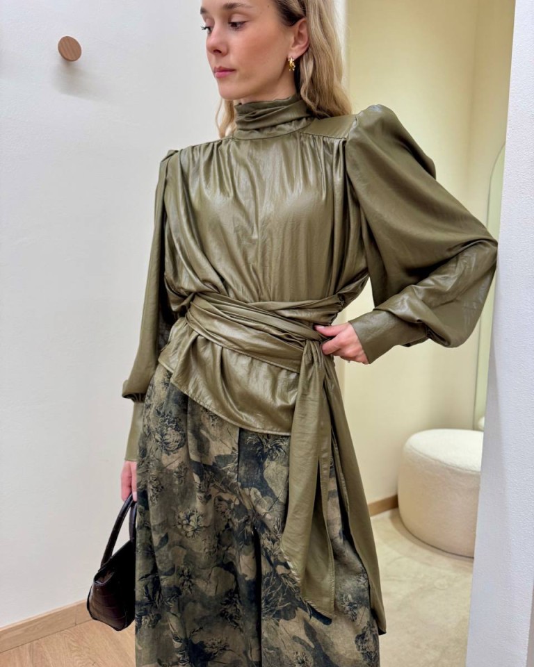 Blusa effetto laminato e fusciacca militare HaveOne Shop Online Blusa effetto laminato e fusciacca militare HaveOne