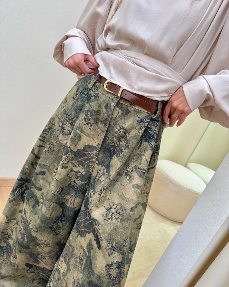 Jeans fantasia camouflage e floreale verde militare HaveOne Shop Online Jeans fantasia camouflage e floreale verde militare HaveOne
