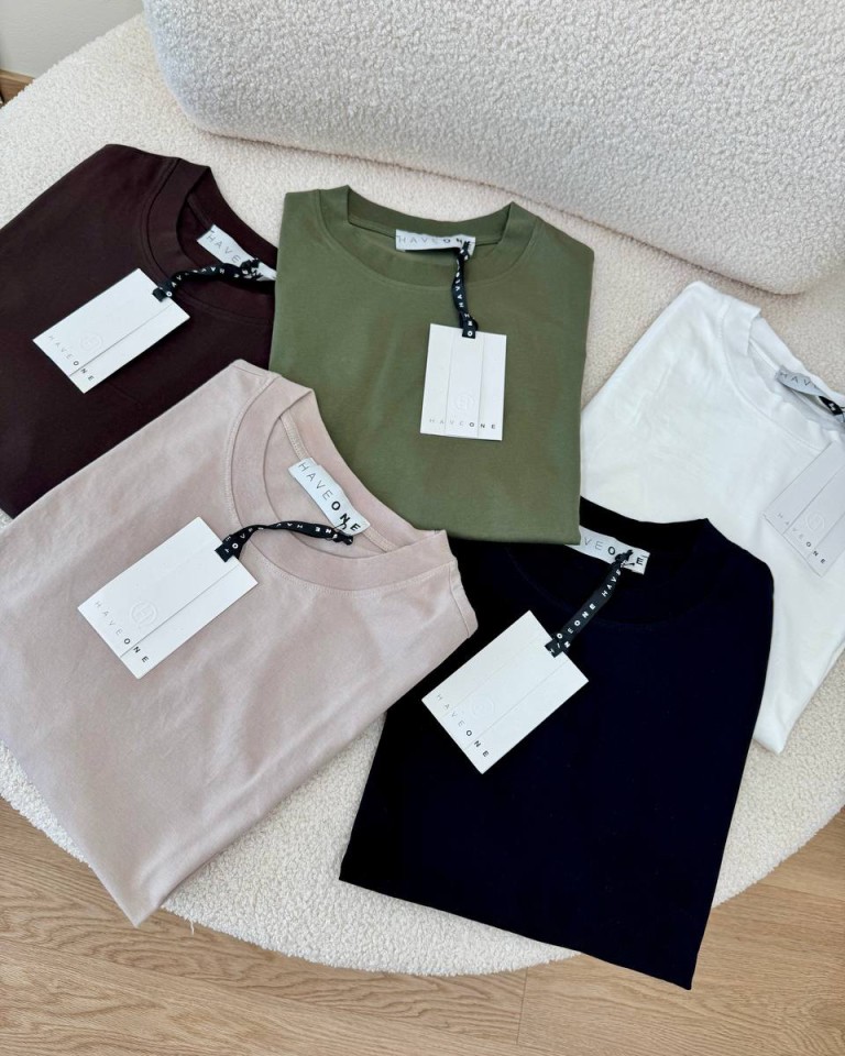 T-shirt over moro HaveOne Shop Online T-shirt over moro HaveOne