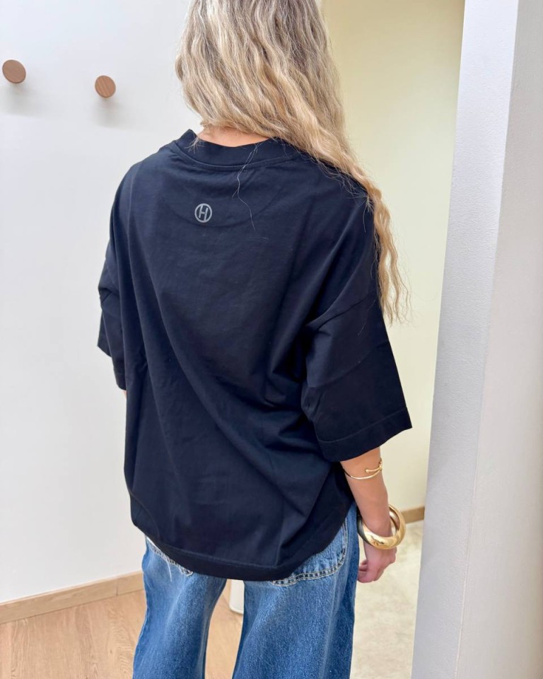 T-shirt over nera HaveOne Shop Online T-shirt over nera HaveOne