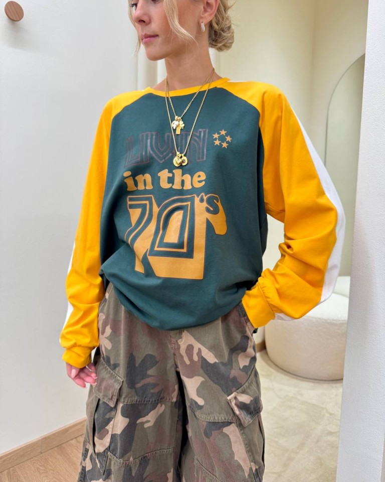 Maglia stampa "Livin in the 70's" verde e ocra HaveOne Shop Online Maglia stampa "Livin in the 70's" verde e ocra HaveOne