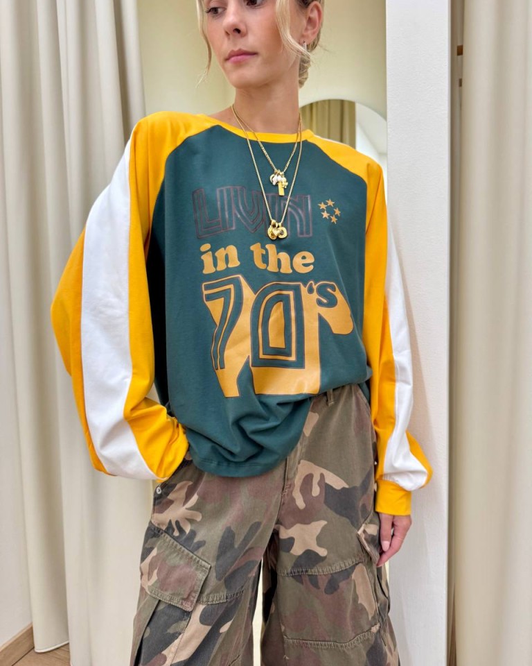 Maglia stampa "Livin in the 70's" verde e ocra HaveOne Shop Online Maglia stampa "Livin in the 70's" verde e ocra HaveOne