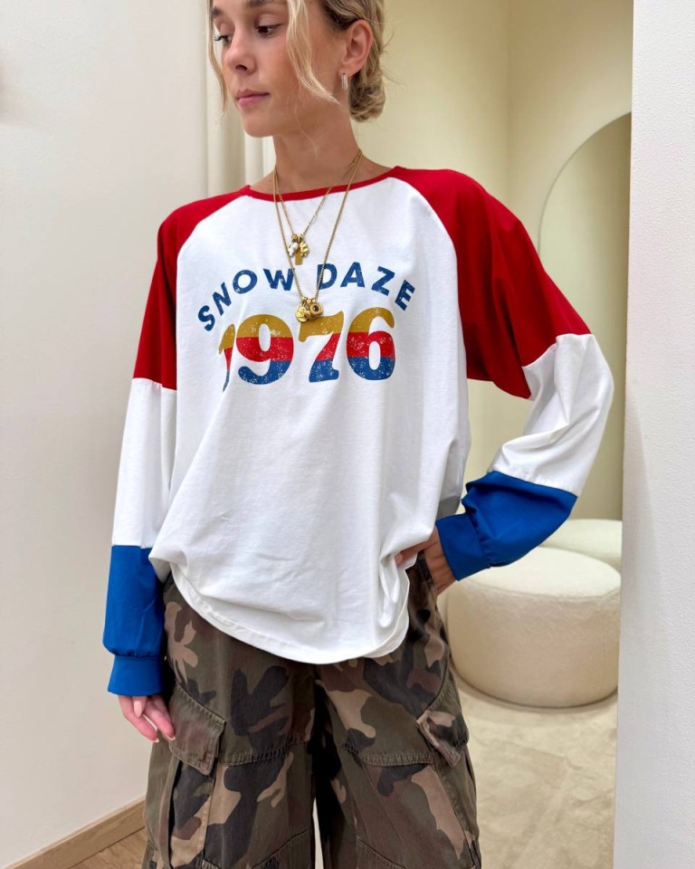Maglia burro stampa "1976" rossa e blu HaveOne Shop Online Maglia burro stampa "1976" rossa e blu HaveOne