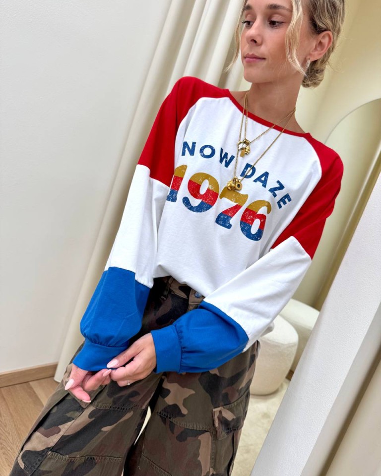 Maglia burro stampa "1976" rossa e blu HaveOne Shop Online Maglia burro stampa "1976" rossa e blu HaveOne