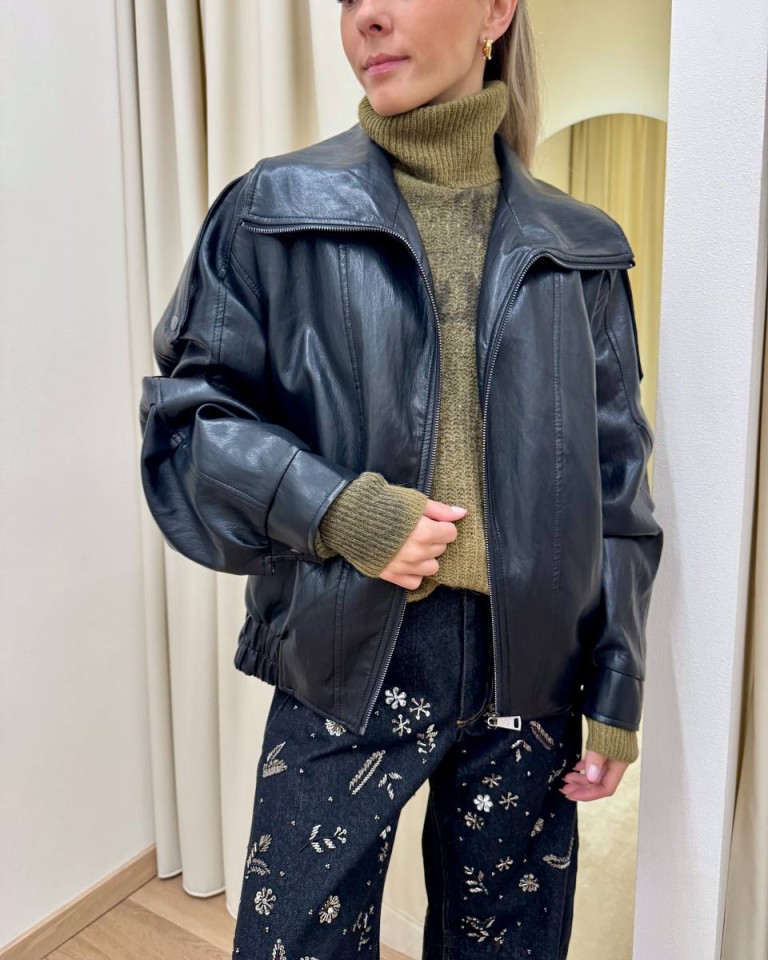 Bomber ecopelle pieghe schiena nero Tensione In Shop Online Bomber ecopelle pieghe schiena nero Tensione In