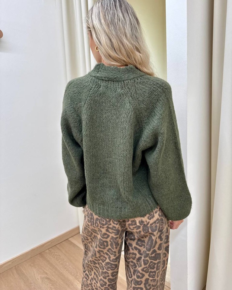 Cardigan con lana bottoni gioiello verde militare HaveOne Shop Online Cardigan con lana bottoni gioiello verde militare HaveOne