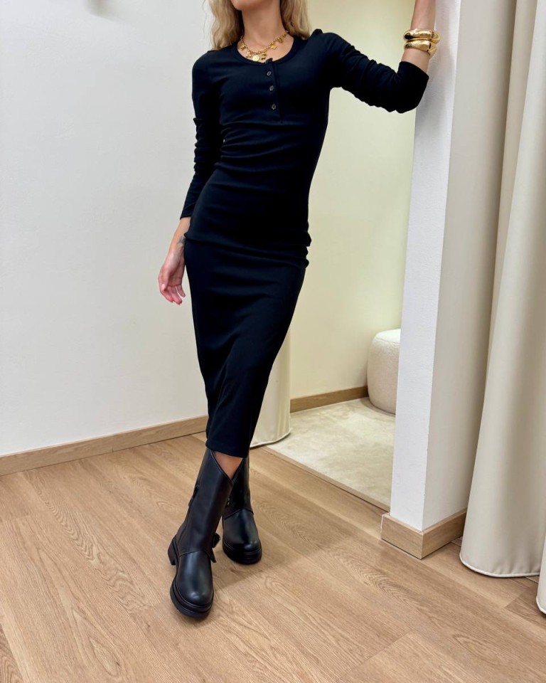 Vestito lungo in maglia a costine nero Vicolo Shop Online Vestito lungo in maglia a costine nero Vicolo
